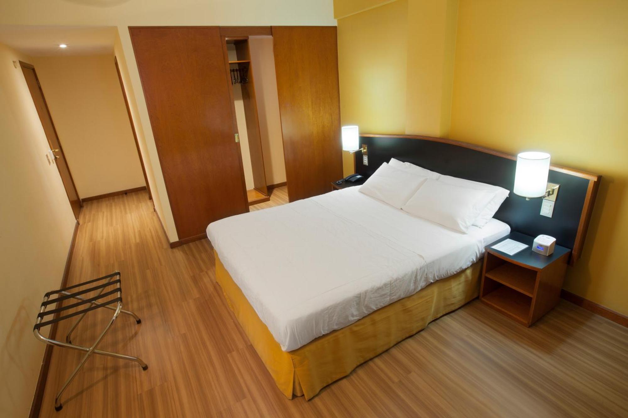Hotel Moncloa — Photos 1